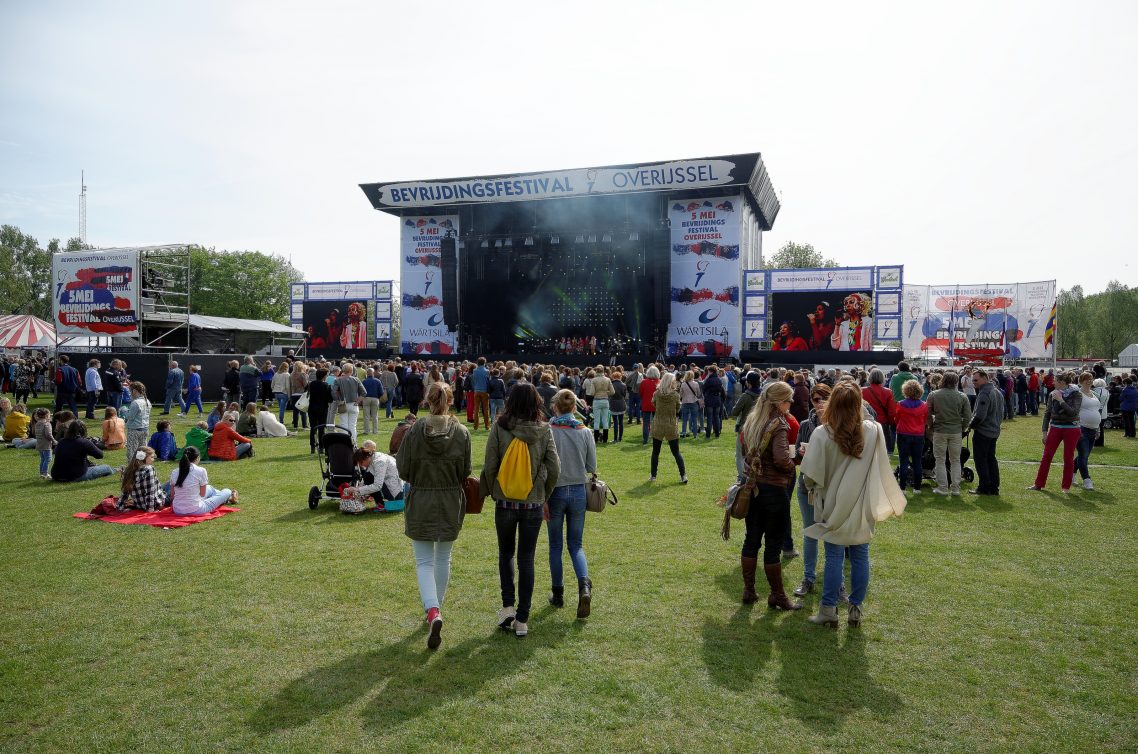 Bevrijdingsfestival Overijssel 2014 - 1